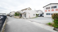 北条薬局の駐車場