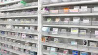 スピカ調剤薬局の薬棚