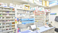 平安調剤薬局の薬棚