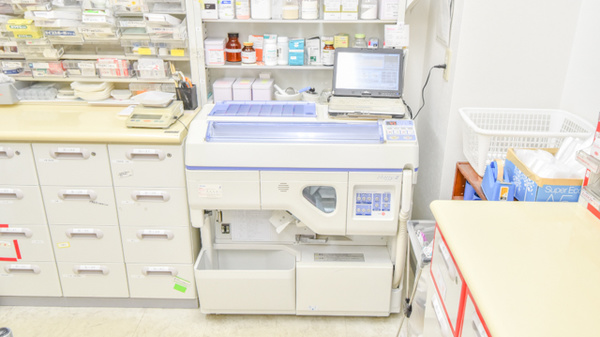 よつば薬局の調剤器具