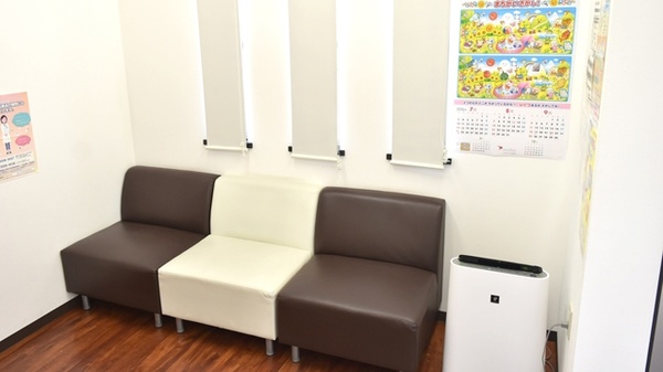 ふうり調剤薬局の待合スペース