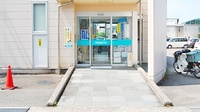 はまゆう薬局の入口