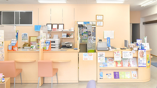 高知調剤薬局田井店の受付/カウンター