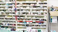 天王調剤薬局の薬棚