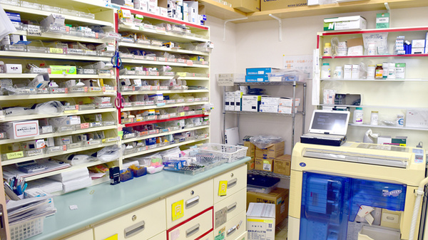 天王調剤薬局の調剤室