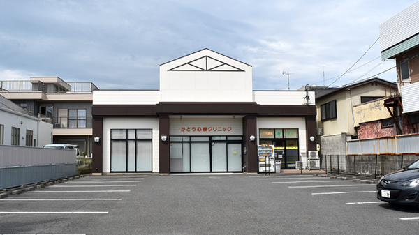 天王調剤薬局の駐車場