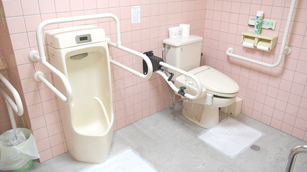 今里パール薬局のお手洗い