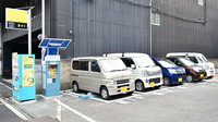 内久宝寺薬局の駐車場