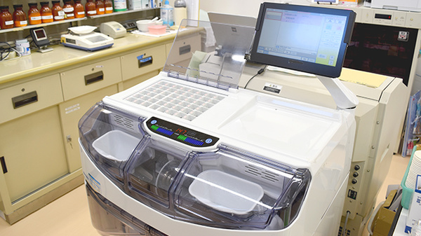 ふれあい薬局　高島の調剤器具