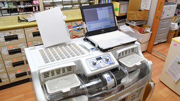 ふれあい薬局　今津の調剤器具