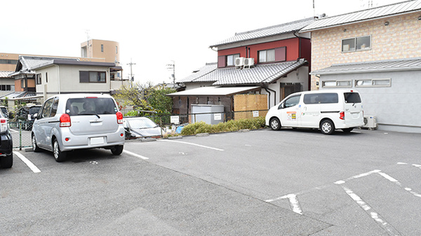 ふれあい薬局　富士見台の駐車場