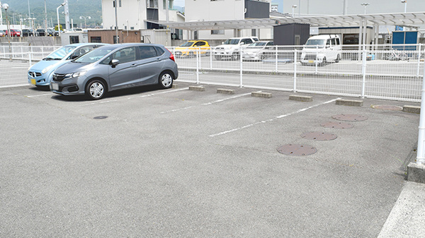 かいてき調剤薬局　平井店の駐車場
