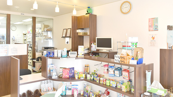 スマイル調剤薬局　佐古店の受付/カウンター