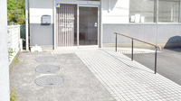 スマイル調剤薬局　さつき店の入口