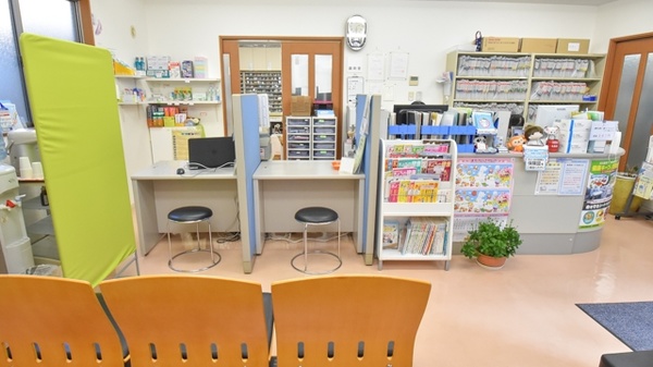 スマイル調剤薬局　石井店の受付/カウンター