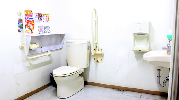 ドラッグセイムス　青梅藤橋薬局のお手洗い