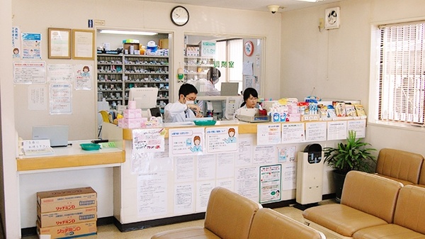 セイムス上三川薬局の受付/カウンター