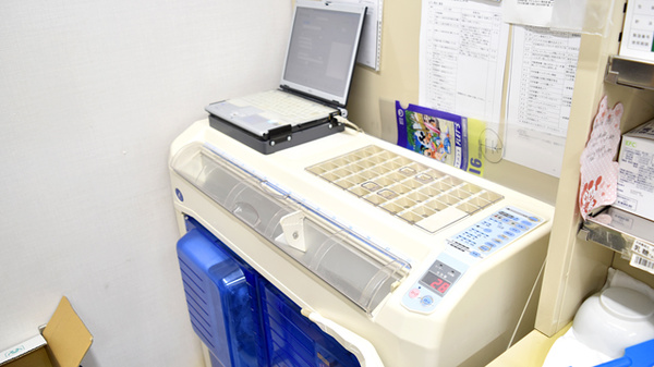 セイムス岸町4丁目薬局の調剤器具