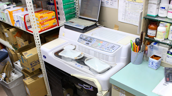 セイムス高松薬局の調剤器具