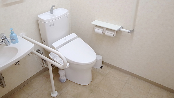 セイムス鳩ヶ谷辻薬局のお手洗い