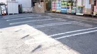 ドラッグセイムス　東綾瀬薬局の駐車場