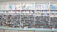 コクミン薬局川崎店の薬棚