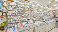 コクミン薬局ポートタウン東店の薬棚