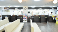 コクミン薬局高槻店の受付/カウンター