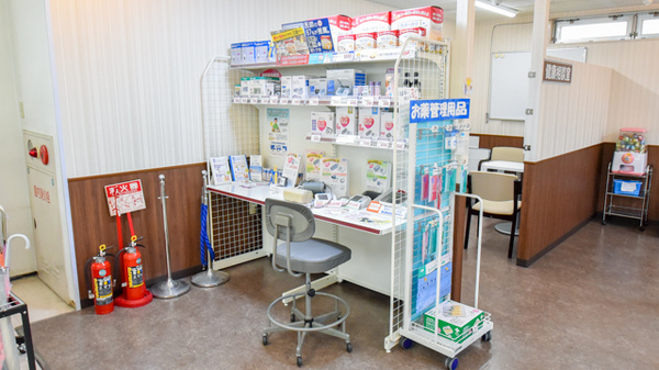 コクミン薬局高槻店の血圧計