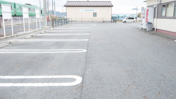 福澤薬局　甲西店の駐車場