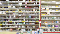 どんぐり薬局の薬棚