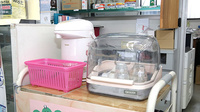 辻上薬局　城西店の待合スペース