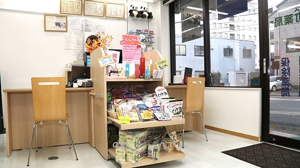 林町薬局の受付/カウンター