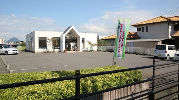 調剤薬局ハーモニーの駐車場