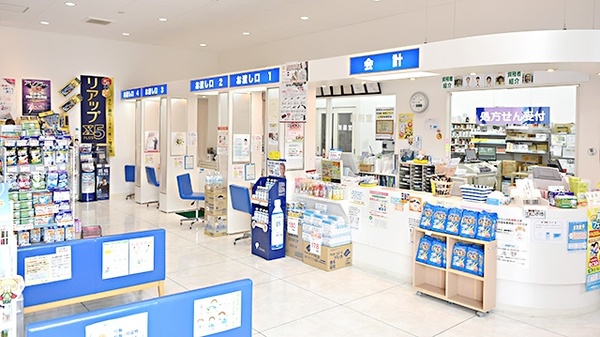 ププレひまわり薬局　多治米店の受付/カウンター