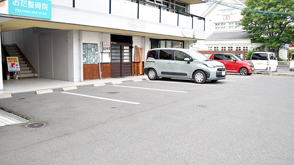ププレひまわり薬局倉敷松島店の駐車場