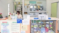 千住はなぞの薬局の受付/カウンター