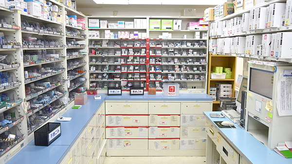 ココカラファイン薬局　祖師谷店の調剤室
