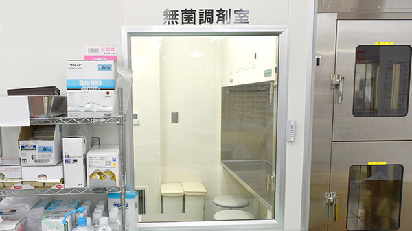 ココカラファイン薬局　砧店の無菌調剤室完備