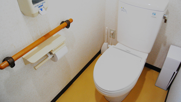 青空薬局のお手洗い