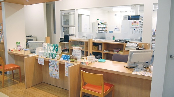 フラワー薬局　杷木店の受付/カウンター