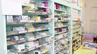 さつき薬局　貝島店の薬棚