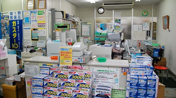 梓西口薬局の受付/カウンター