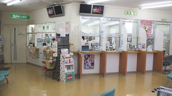 エスマイル薬局　プラザ店の受付/カウンター