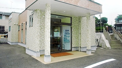 オリーブ薬局　長府店の入口