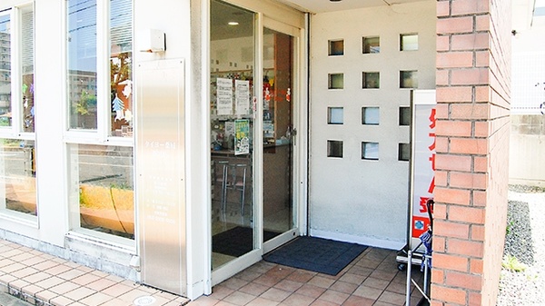 タイヨー薬局　新宮店の入口