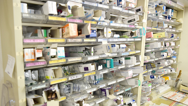 タイヨー薬局　新宮店の薬棚