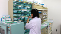ひかり薬局　篠栗店の作業風景
