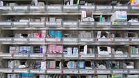 今町調剤薬局の薬棚