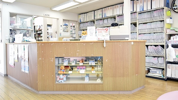 調剤薬局トミナガの受付/カウンター